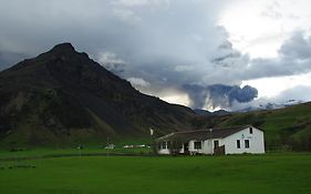 Hostel Skogar